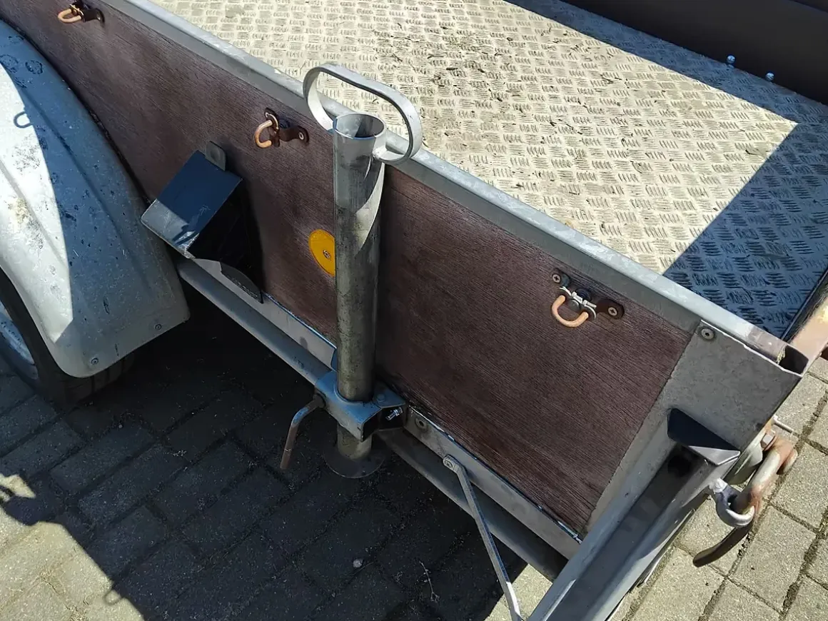 Böckmann PKW Anhänger 1300 kg gebraucht aus Vermietung