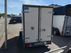 Blyss Kofferanhänger 1300 kg gebraucht