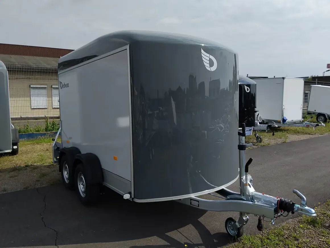 Debon C500 PKW-Kofferanhänger 2000 kg mit Seitentür
