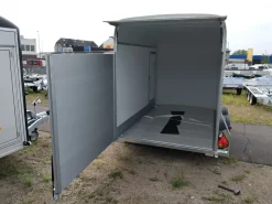 Debon C500 PKW-Kofferanhänger 2000 kg mit Seitentür