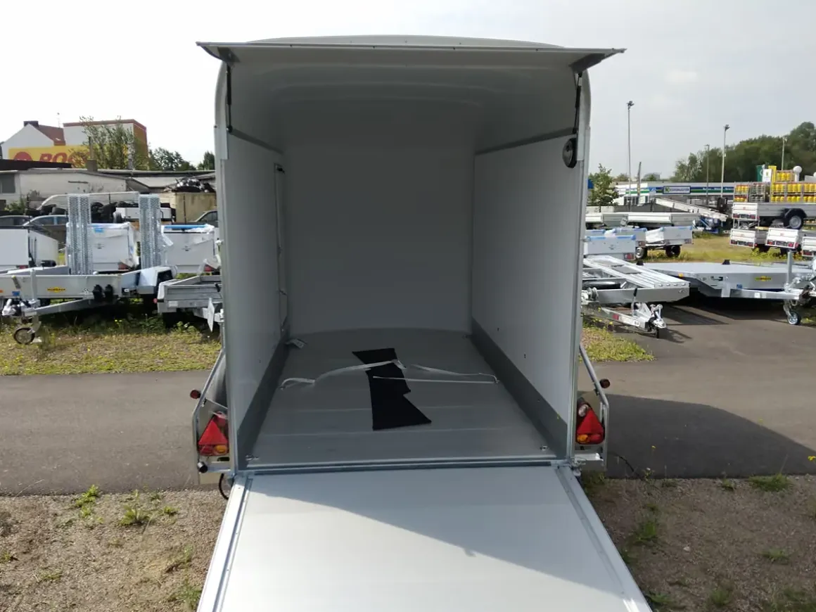 Debon C500 PKW-Kofferanhänger 2000 kg mit Seitentür