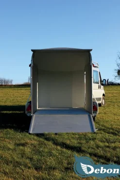 DEBON Kofferanhänger C700 2600kg ALU mit Seitentür