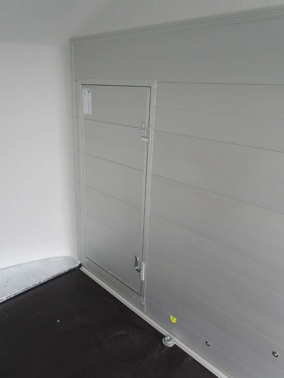 Debon Roadster C300 Kofferanhänger 1300 kg ALU mit Seitentür