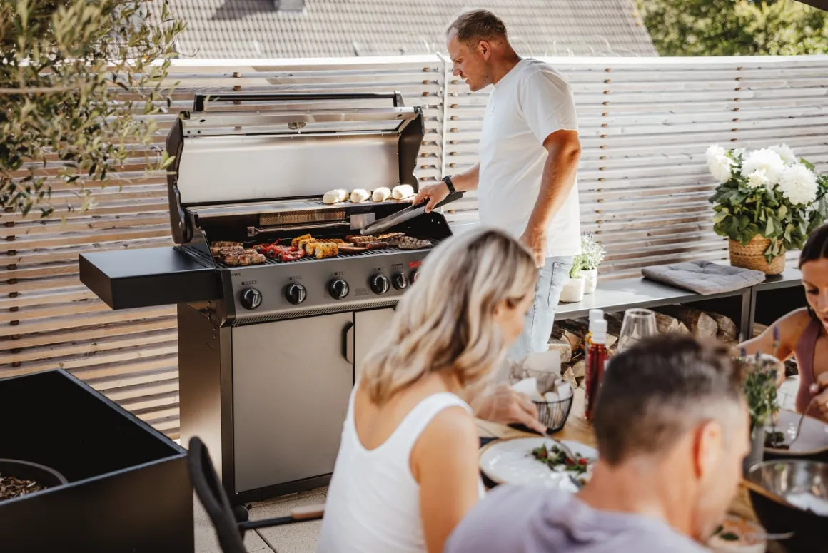 Enders Hyde 6 SIKR Turbo II Gasgrill mit 2 Turbo Zones 800°C