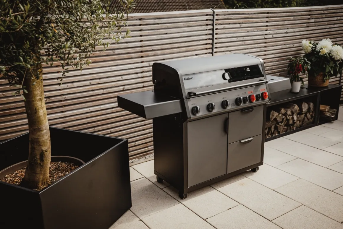 Enders Hyde 6 SIKR Turbo II Gasgrill mit 2 Turbo Zones 800°C