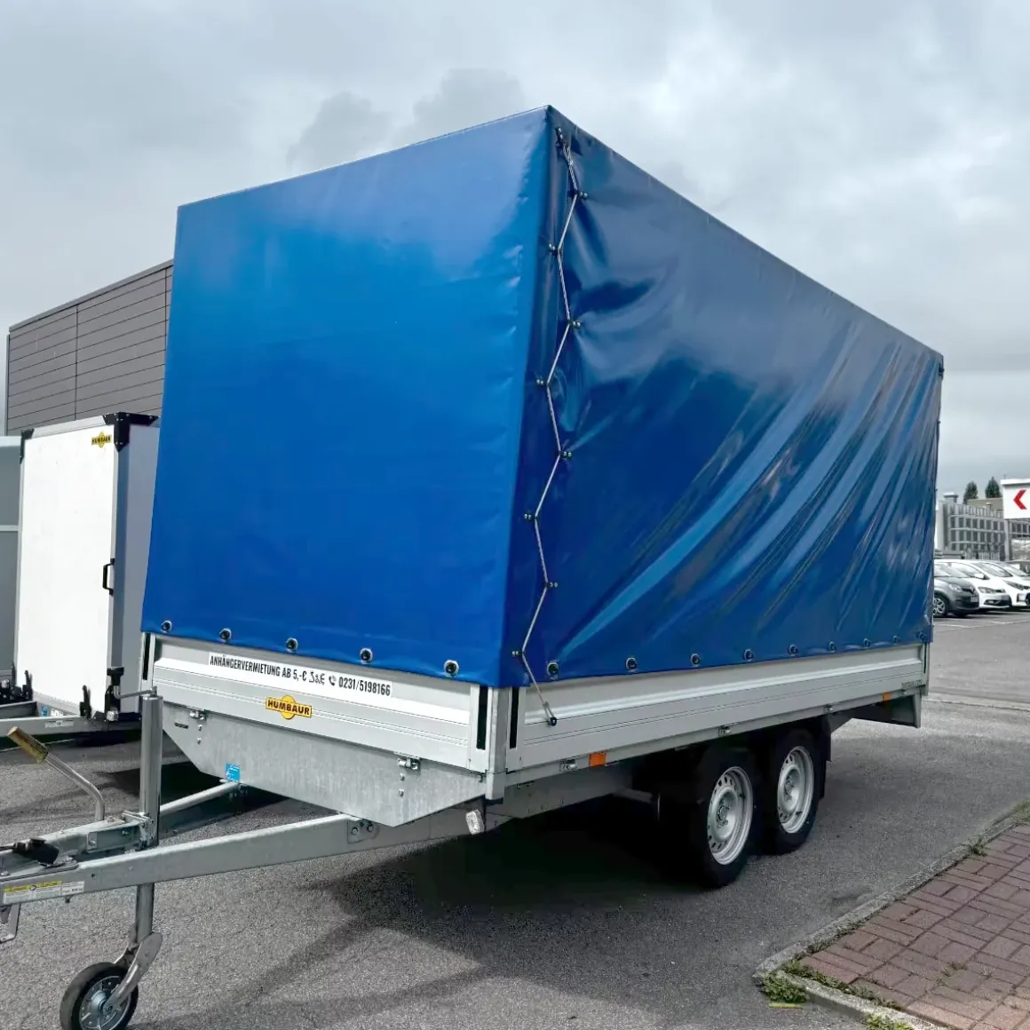 Gebrauchter Humbaur Hochlader Planenanhänger HT254118 – 2 m Ladehöhe, 2.500 kg