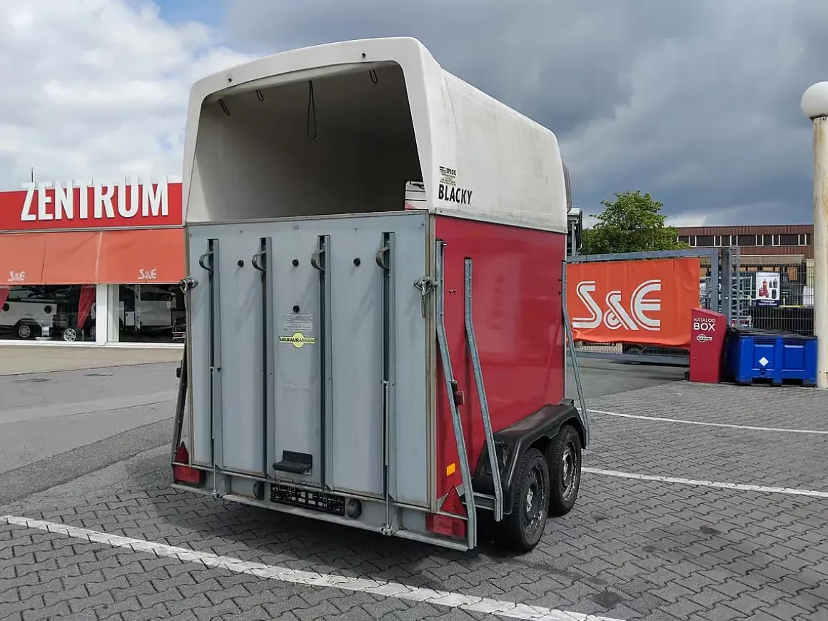 Gebrauchter Humbaur Pferdeanhänger 2000 kg mit Aluboden