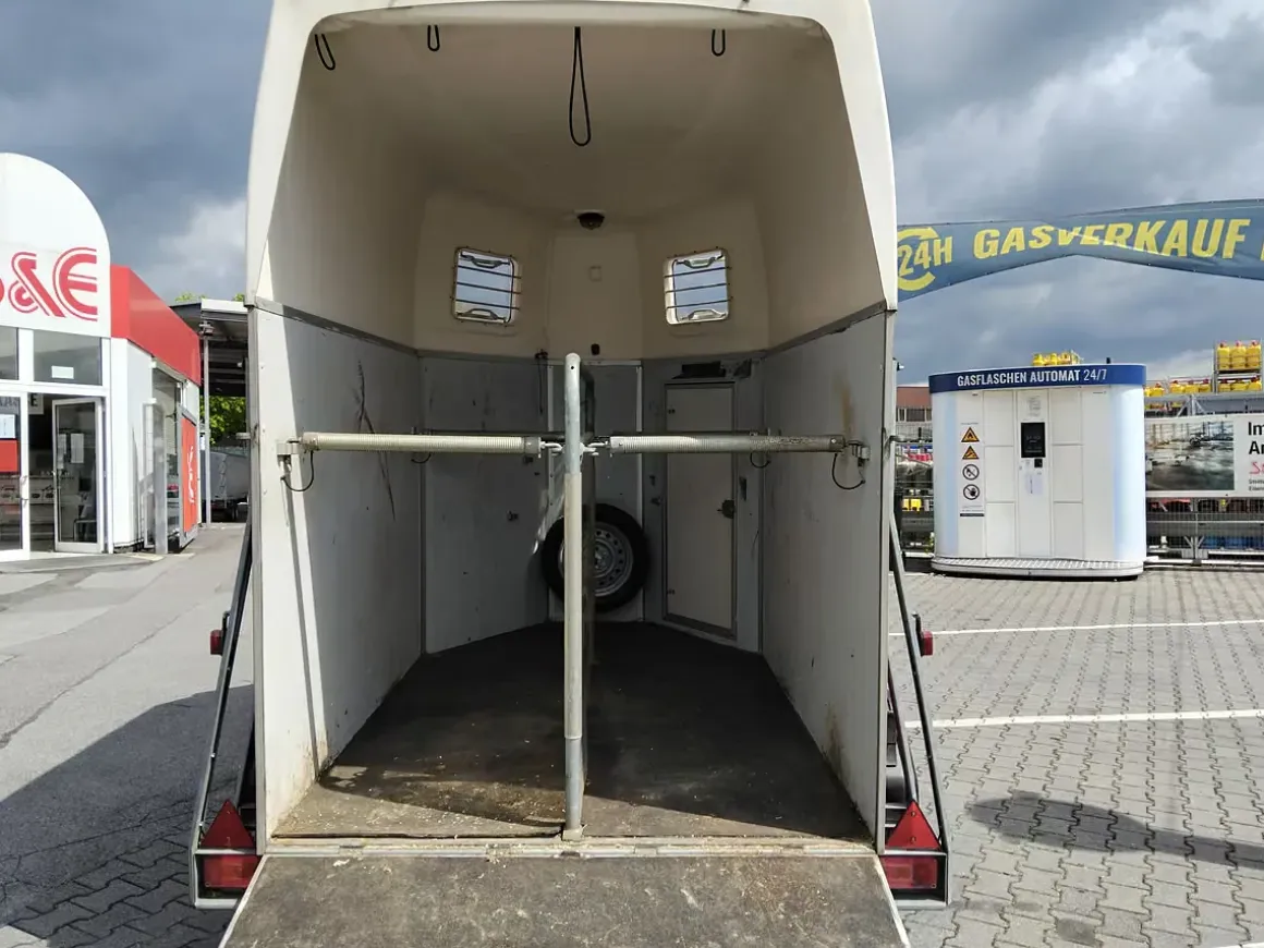 Gebrauchter Humbaur Pferdeanhänger 2000 kg mit Aluboden