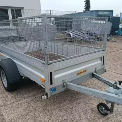 Gebrauchter Humbaur PKW Anhänger 1300 kg mit 60 cm Gitteraufsatz, 100 km/h