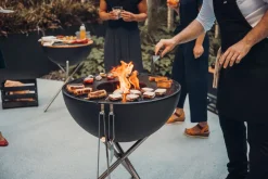 Höfats Bowl 70 Feuerschale Plancha-Grillset mit Dreibein