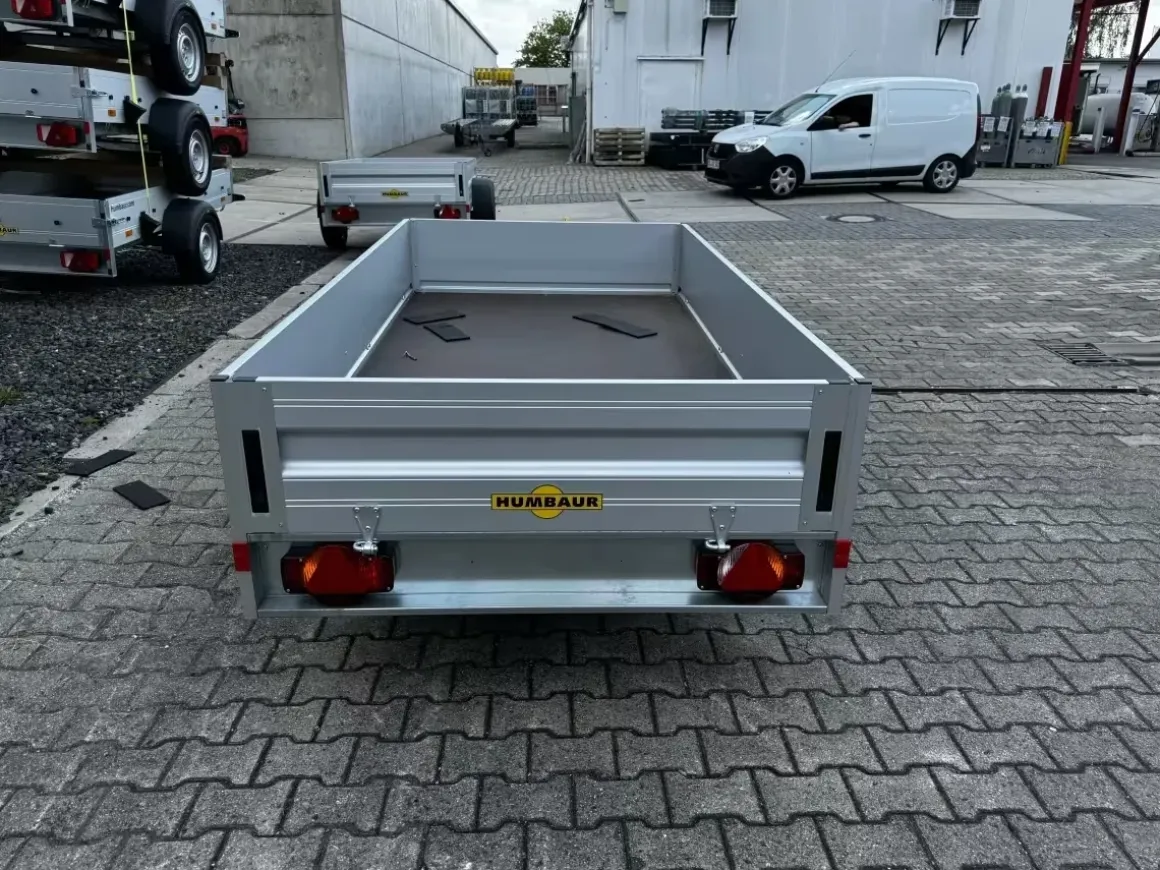 Humbaur Anhänger 1300 kg gebremst Alu HA132513FS ohne Vorderwandklappe