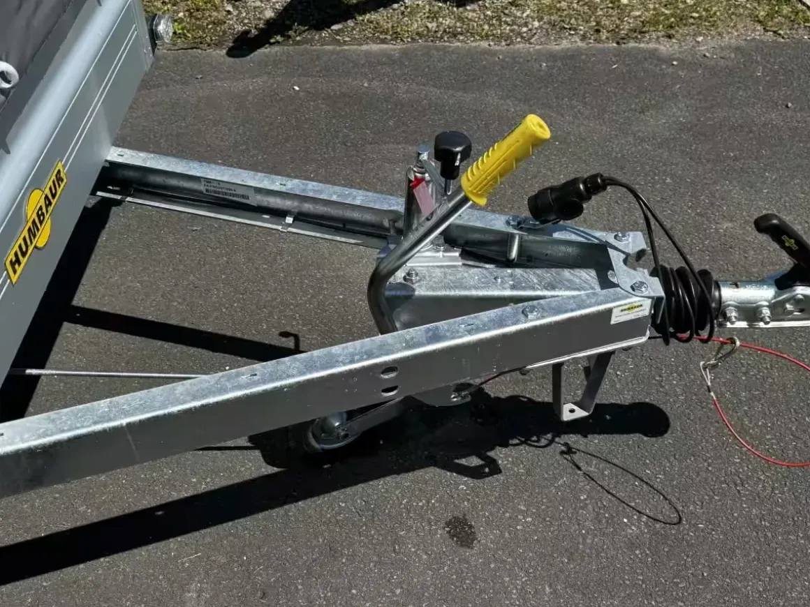 Humbaur HA132513FS Planenanhänger 1600 mm Ladehöhe 1300 kg gebremst Alu