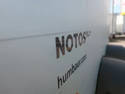 Humbaur Pferdeanhänger Notos-ALU 2400kg inkl. Frontausstieg & dreh/schwenkbare Heckklappe