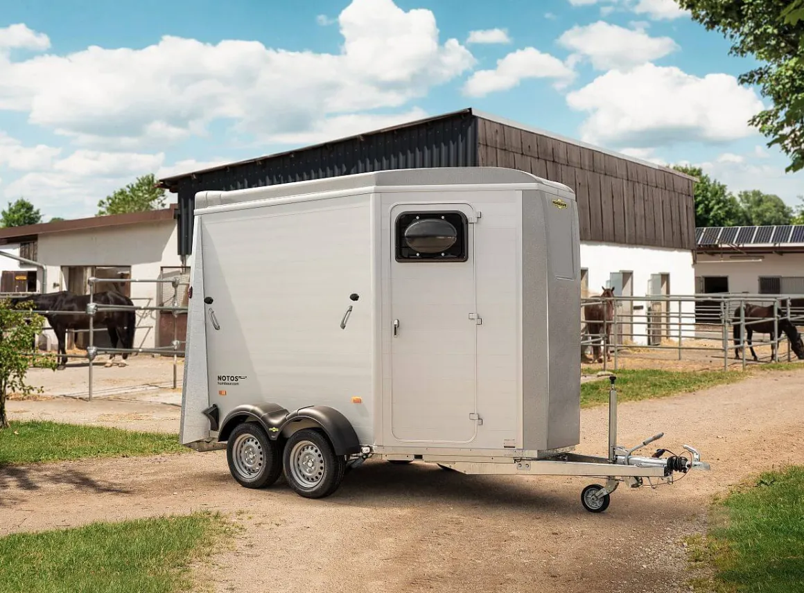 Humbaur Pferdeanhänger Notos Alu 2700