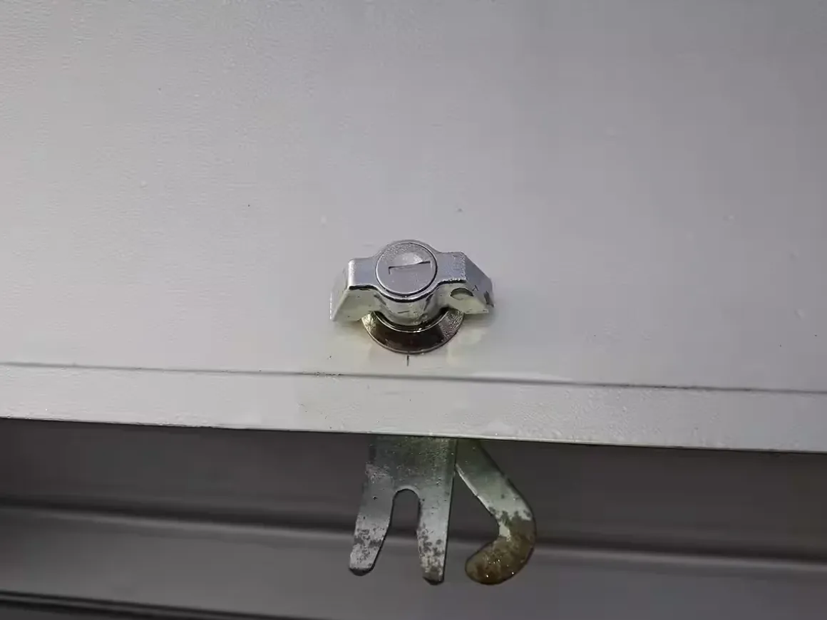 Humbaur PKW Anhänger HA132513 mit Deckelaufsatz (2. Wahl)