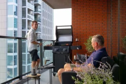 Napoleon Rogue EQ 365 Elektro-Grill mattschwarz
