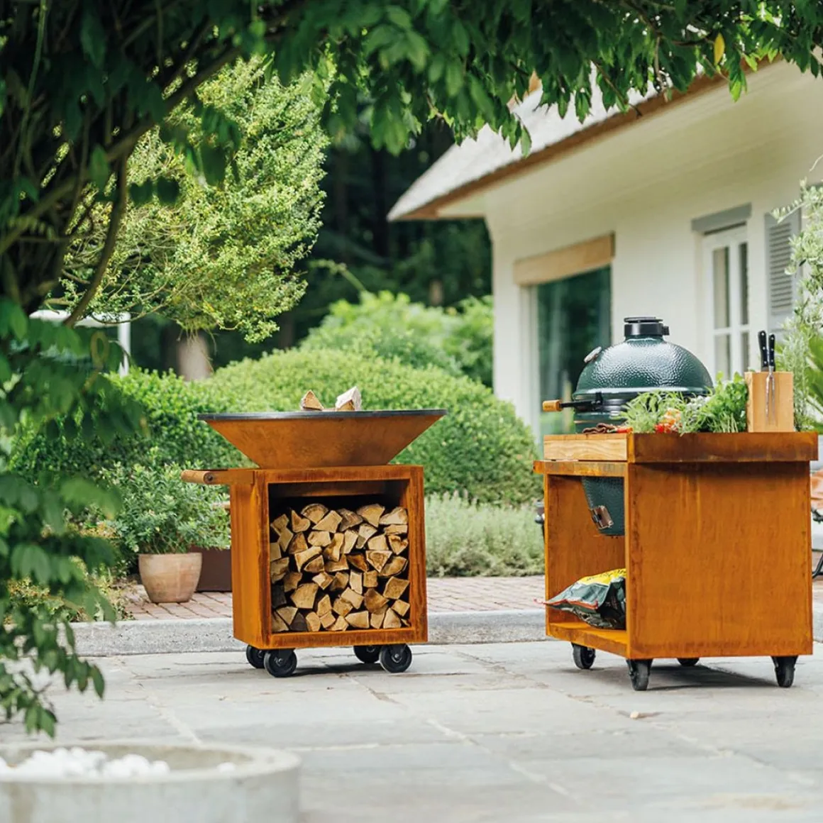 OFYR Classic+ Storage Corten Feuerplatte 100 PRO mit Holzfach
