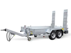 Schwerlast-Baumaschinentransporter   Gesamtgewicht 6,5t, Maße:4000x2000x350mm