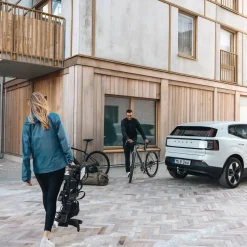 Thule Fahrradträger OutPace 2 - für 2 Fahrräder, faltbar, Kupplungsträger