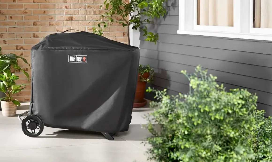 Weber Premiumabdeckhaube für Traveler Grills