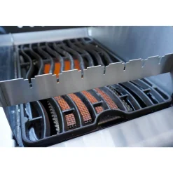 Windschutz für Napoleon und Broil King 800 Grad Seitenkocher | Sizzle Zone (groß) mit Spießauflage