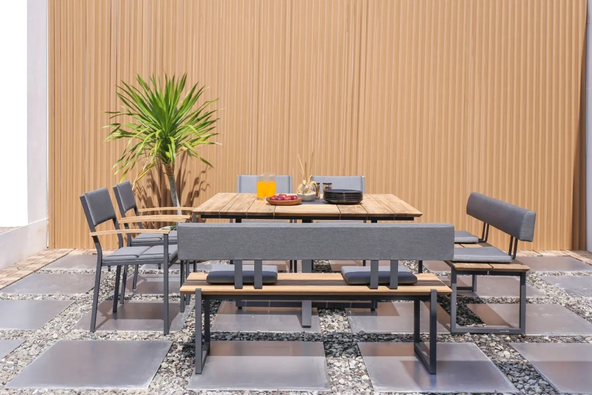 Zebra Quadux Sitzbank Teakholz 140x45x43cm